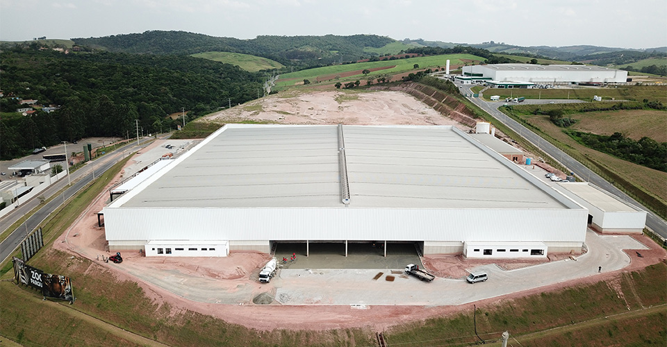 Projeto de modernização concluído no galpão logístico da Rainha das Sete em Itatiba.