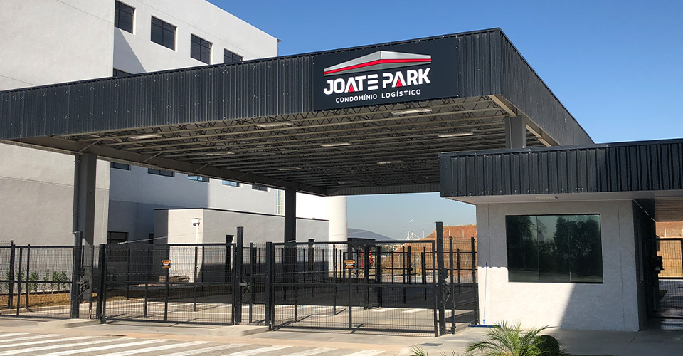 Portaria do condomínio logístico do Joate Park com obra finalizada em Jundiaí/SP.