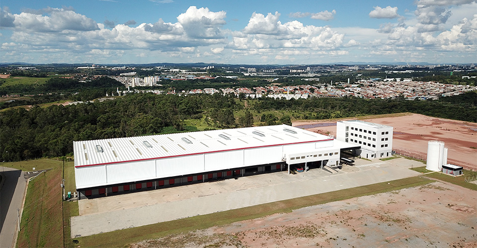 Vista externa do galpão logístico do Joate Park em Jundiaí/SP, já finalizado.