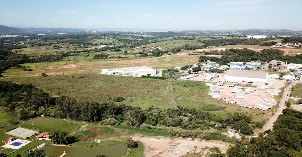 Vista aérea do terreno da Florestal em Itupeva/SP.
