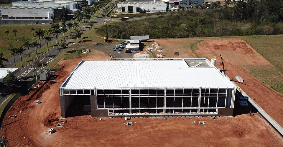 Projeto corporativo e técnico da Sandvik entregue com infraestrutura sob medida.